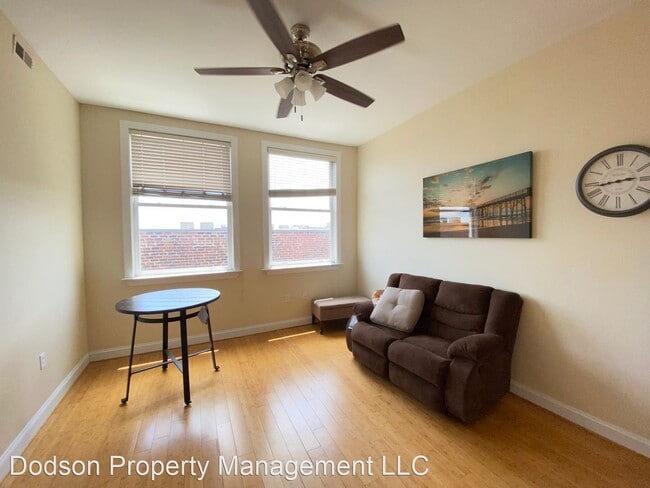 Building Photo - 1414 W Marshall St