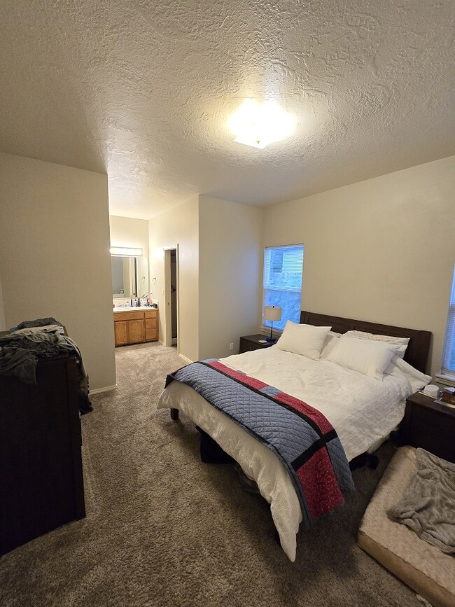 Building Photo - 2778 E Mokena Dr