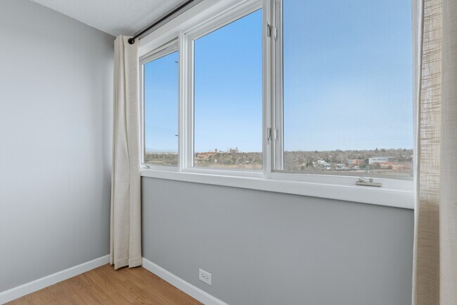 Building Photo - 2225 Buchtel Blvd S