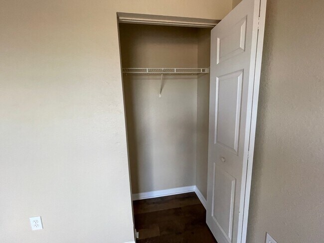 Building Photo - ANNUAL RENTAL - 2 BED / 1 BATH AT FAIRWAY PRESERVE
