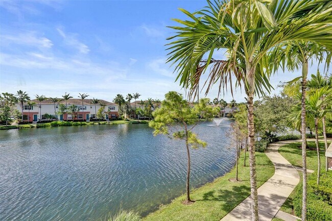 Building Photo - 228 SW 6th Ct