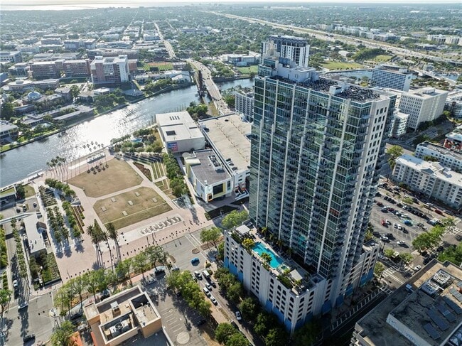 Building Photo - 777 N Ashley Dr