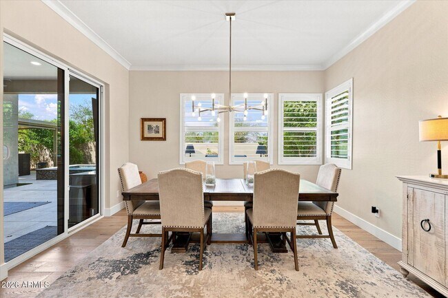 Building Photo - 1118 E Paseo Way