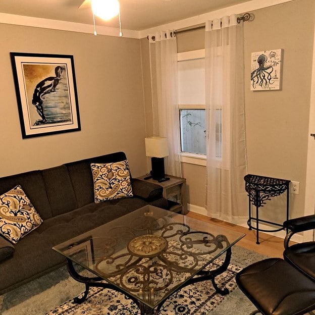 Building Photo - 313 1/2 5th St