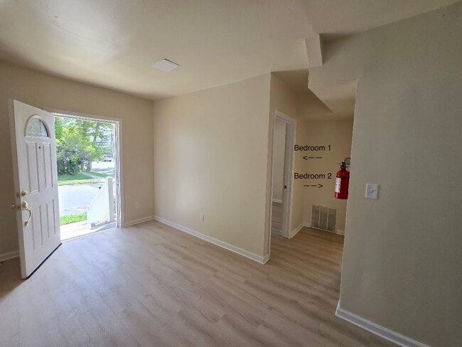 Building Photo - 559Groom1stfl&amp;2ndfl