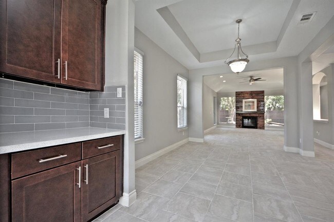 Building Photo - 21015 Eagle Bend