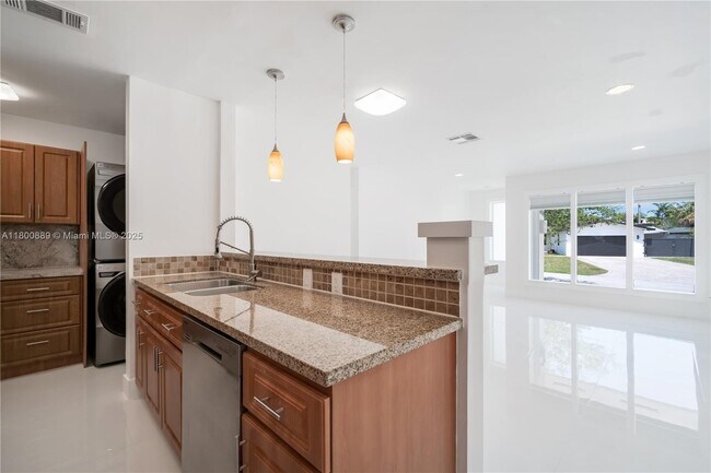 Building Photo - 8901 SW 149th Terrace