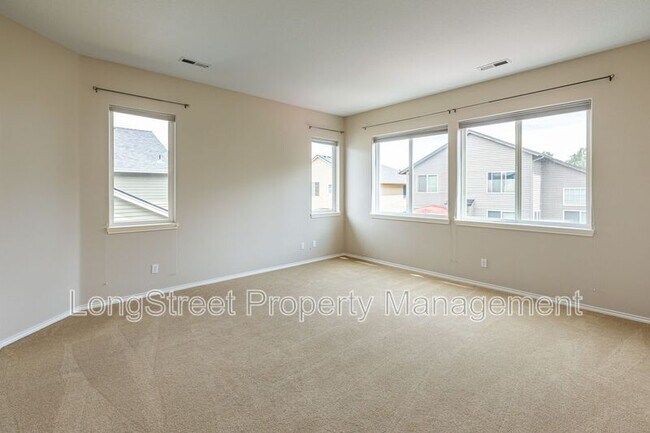 Building Photo - 8996 SE Bristol Park Dr