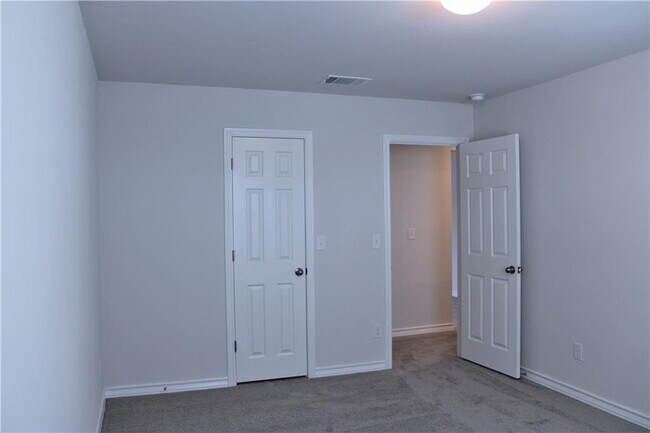 Building Photo - 344 Capstone Rd