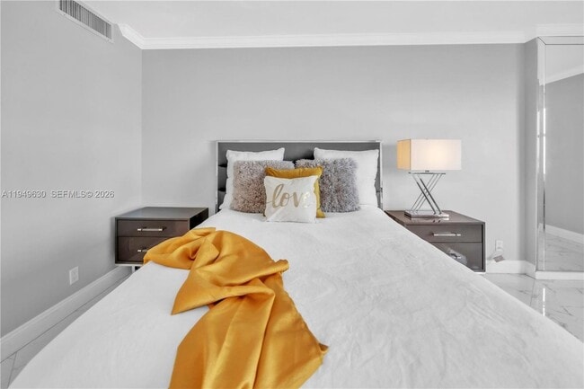 Building Photo - 2501 S Ocean Dr