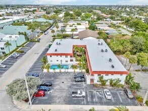 Building Photo - 2201 NE 36th St