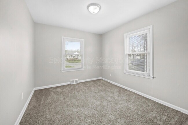 Building Photo - 4336 Howe Rd