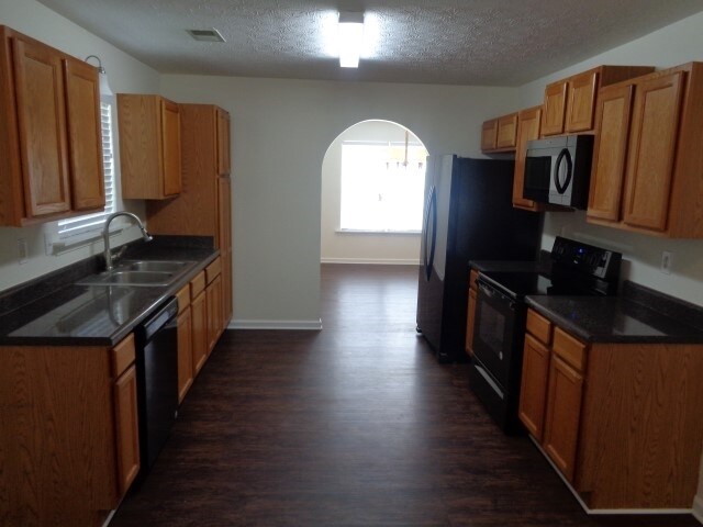 Building Photo - 4379 Ashlyn Rebecca Dr SW