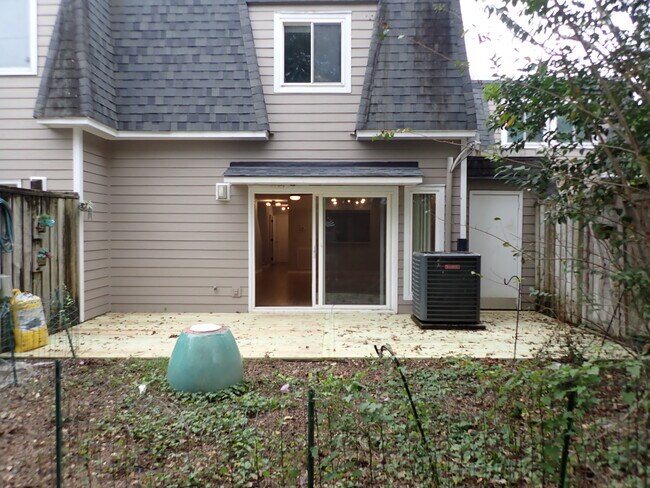 Building Photo - 6328 Wrightsville Ave