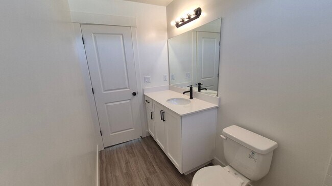 Building Photo - 5669 S Weehawken Ln