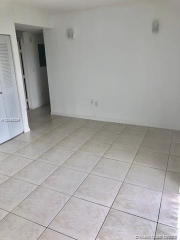 Building Photo - 406 NW 22nd Ave