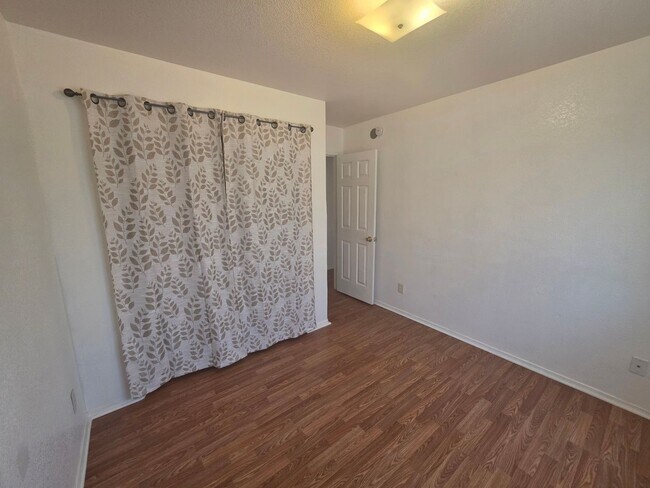 Building Photo - 1801 Artesia Dr