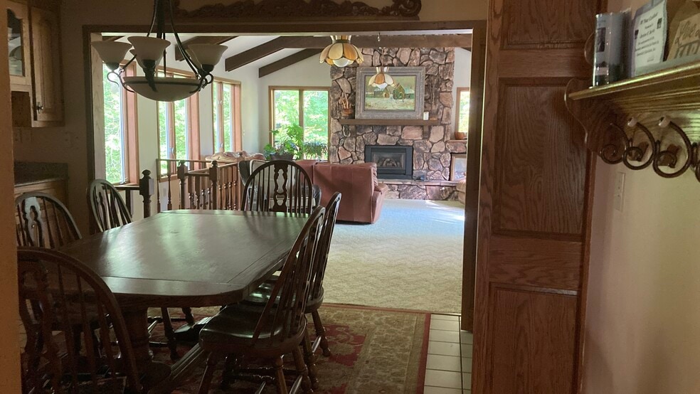 Building Photo - 3710 N Overland Rd