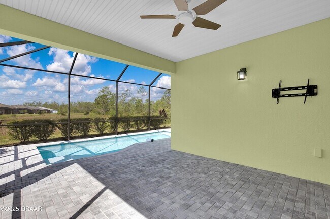 Building Photo - 906 Coral Reef Way
