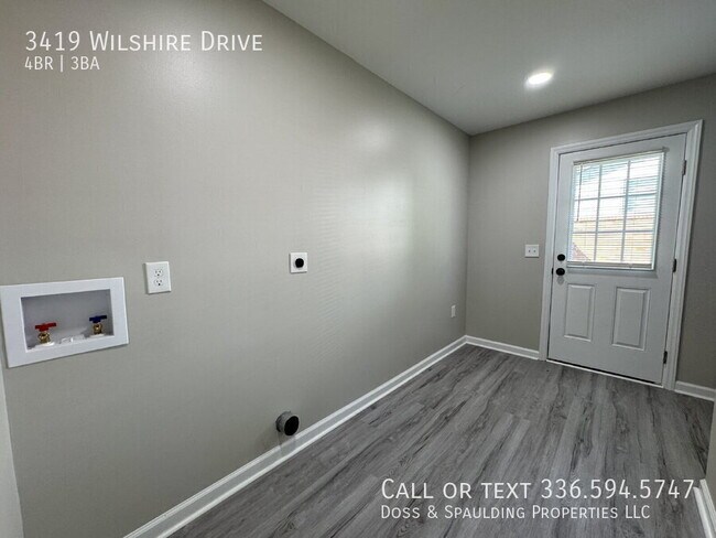 Building Photo - 3419 Wilshire Dr