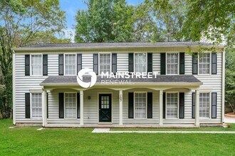 Building Photo - 4 Bedroom Pet-Friendly Home in Stockbridge, GA with Main Street Renewal
