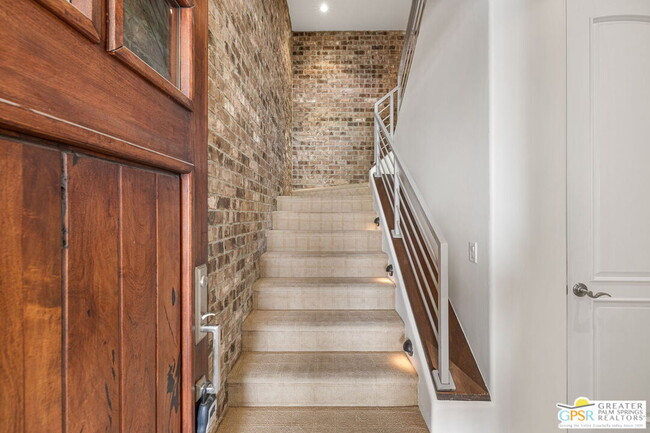 Building Photo - 291 Calle Tranquillo