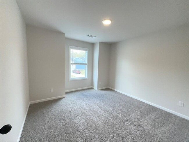 Building Photo - 2145 Valley Ct