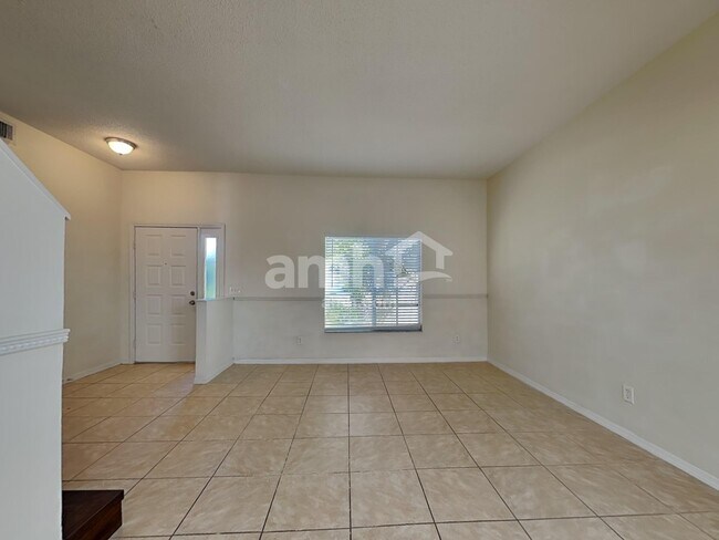 Building Photo - 12723 Longcrest Dr
