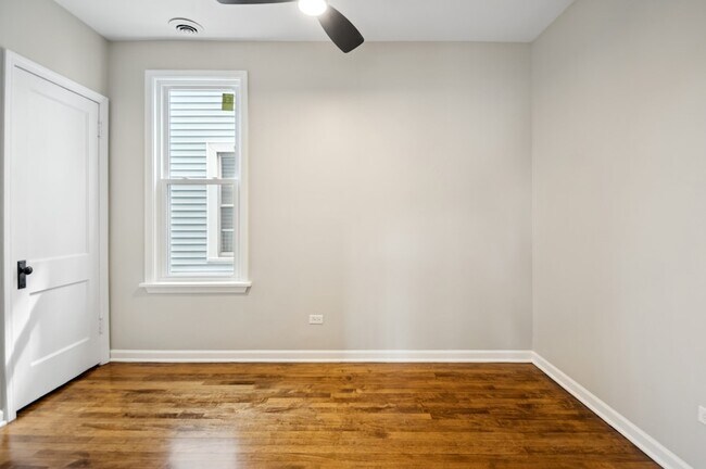 Building Photo - 3300 N Karlov Ave