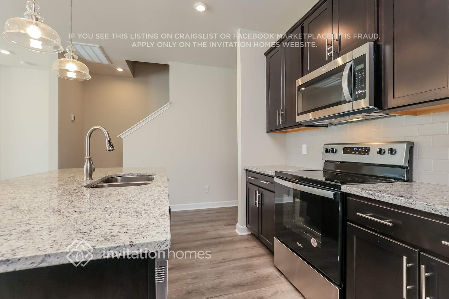 Building Photo - 304 Nessa St