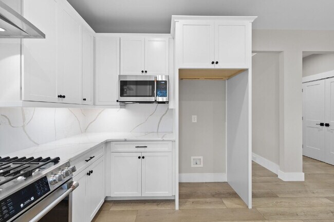 Building Photo - The Foxfire Home