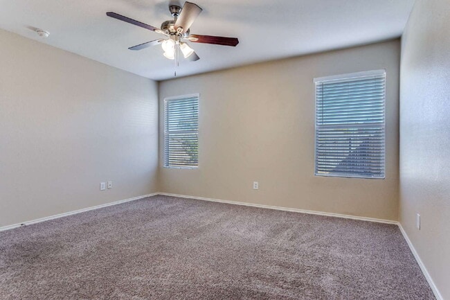 Building Photo - Beautifully Updated Duplex in Crowley! MOVE-IN SPECIAL!!!