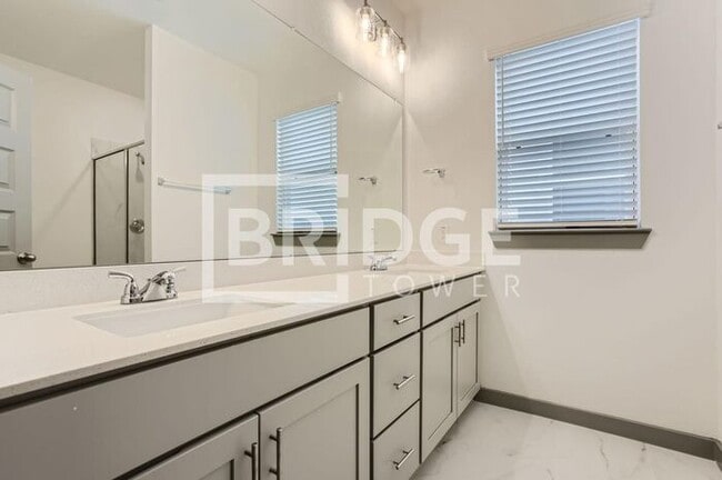 Building Photo - 6455 Pne Hts Dr