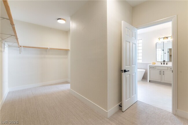 Building Photo - 9632 Staff Ln