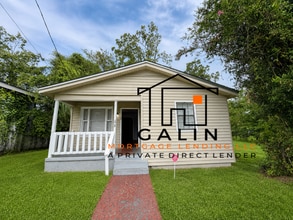 Building Photo - 237 Millen St
