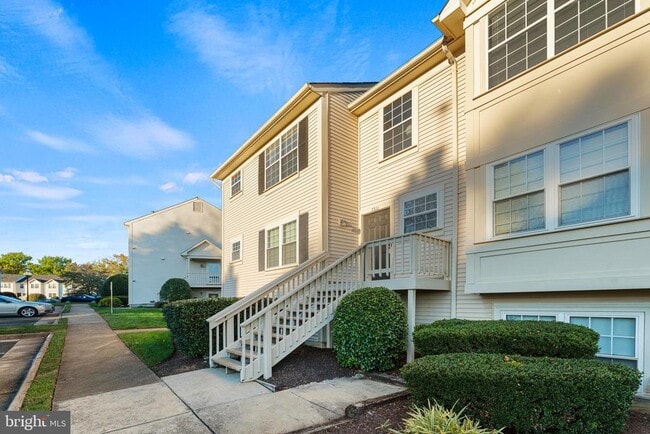 Building Photo - 731 Cedar Crest Dr