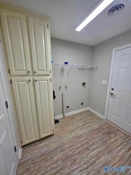 Building Photo - 17439 Morgan Dr