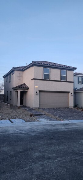 Primary Photo - 8944 Juniper Knoll Ave