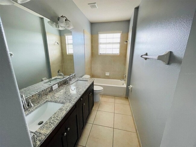 Building Photo - 10802 Willow Ridge Loop