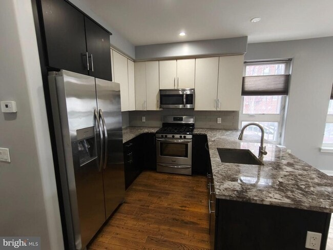 Building Photo - 1105 Mt Vernon St