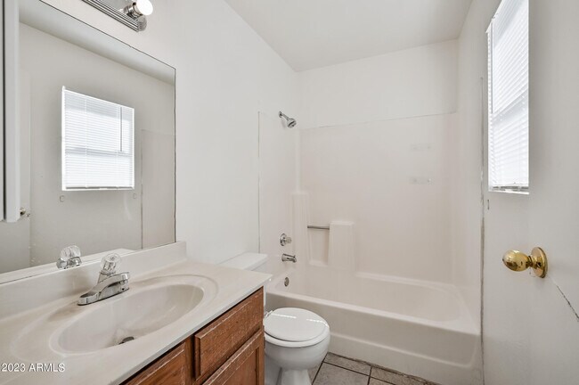Building Photo - 520 N Stapley Dr
