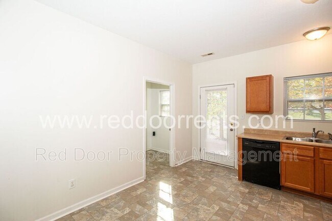 Building Photo - 907 Curlew Ln