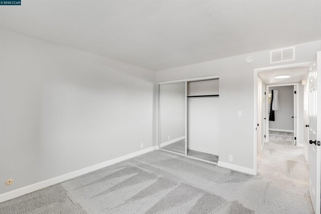 Building Photo - $500 off First Month's Rent for this updat...