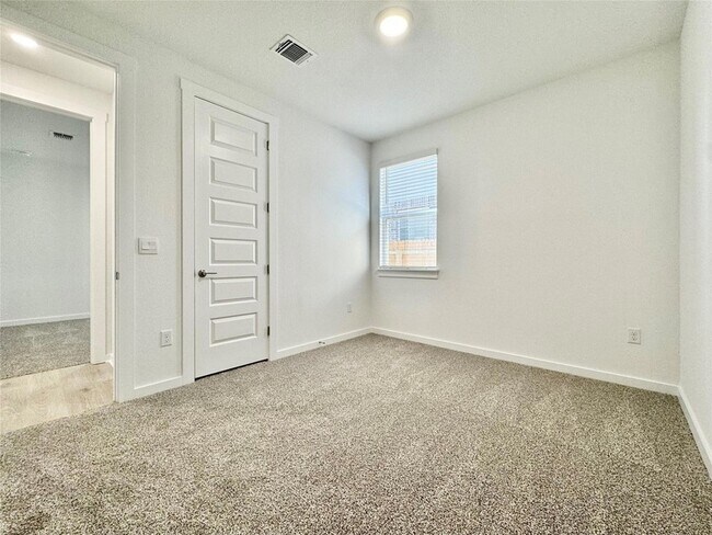 Building Photo - 329 Tinto St