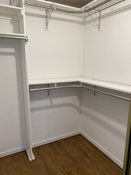 MBR Walk-in Closet - 530 E Passaic Ave