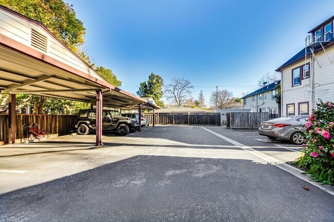 Building Photo - 159 Emerson St