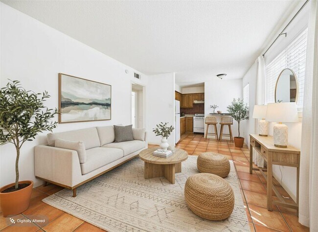 Building Photo - 803 W 28th St