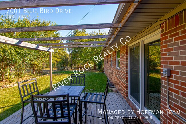 Building Photo - 7001 Blue Bird Dr