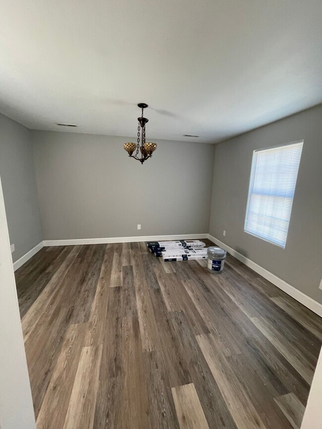 Building Photo - 355 Hurst Ln