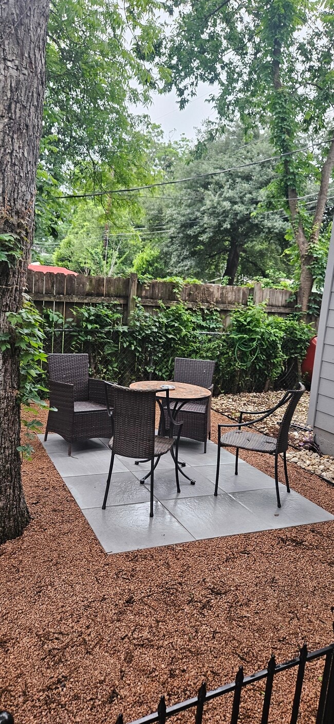 Building Photo - 3014 E 16th St